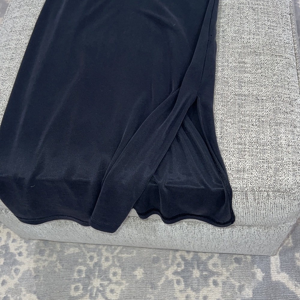 Straight line thin strap dress - Picture 3 of 4